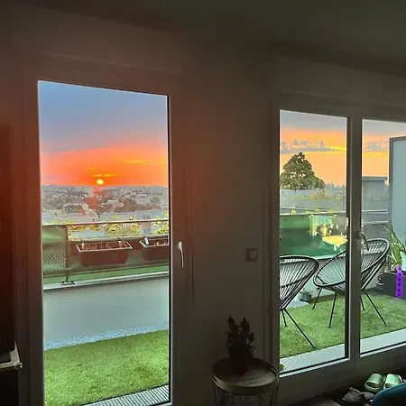 Rooftop Sunset Lover * Cachan